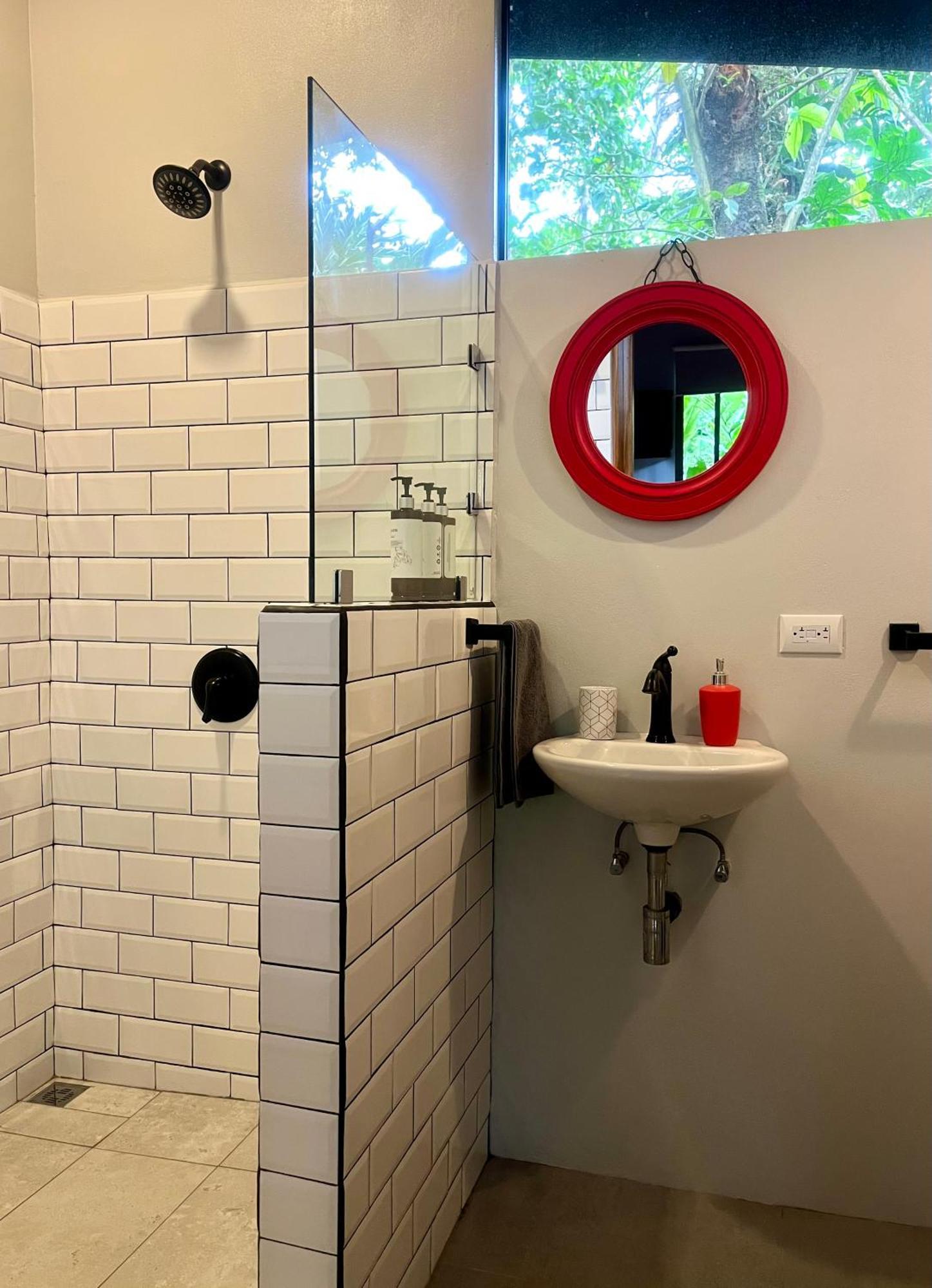 Industrial Studio With Private Jacuzzi Uvita Luaran gambar